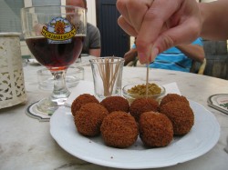 bitterballen : Yummy