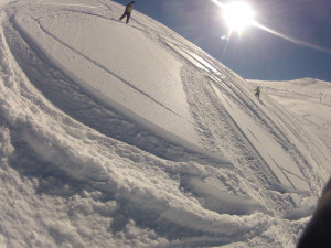 Maaike in powder